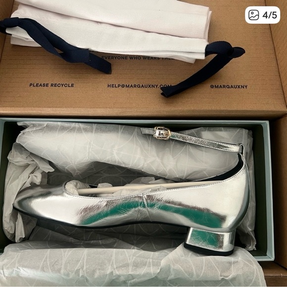 Margaux Silver Mirror Ankle Strap heels nib. 10.5 wide fits like 10 - Picture 2 of 2